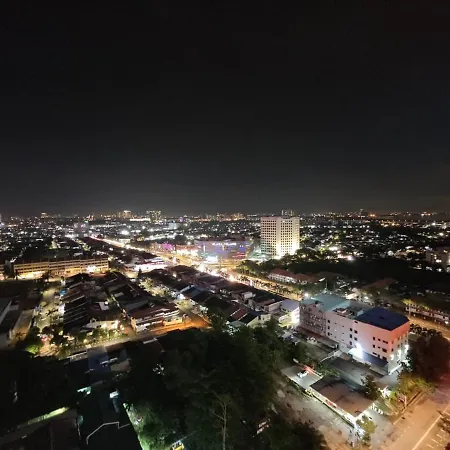 Twin Galaxy King Bed 2Pax With Netflix Nice City View Johor Bahru Exterior photo