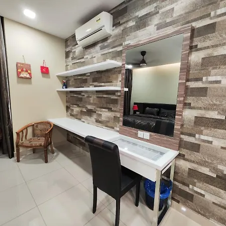 Twin Galaxy King Bed 2Pax With Netflix Nice City View Johor Bahru Exterior photo