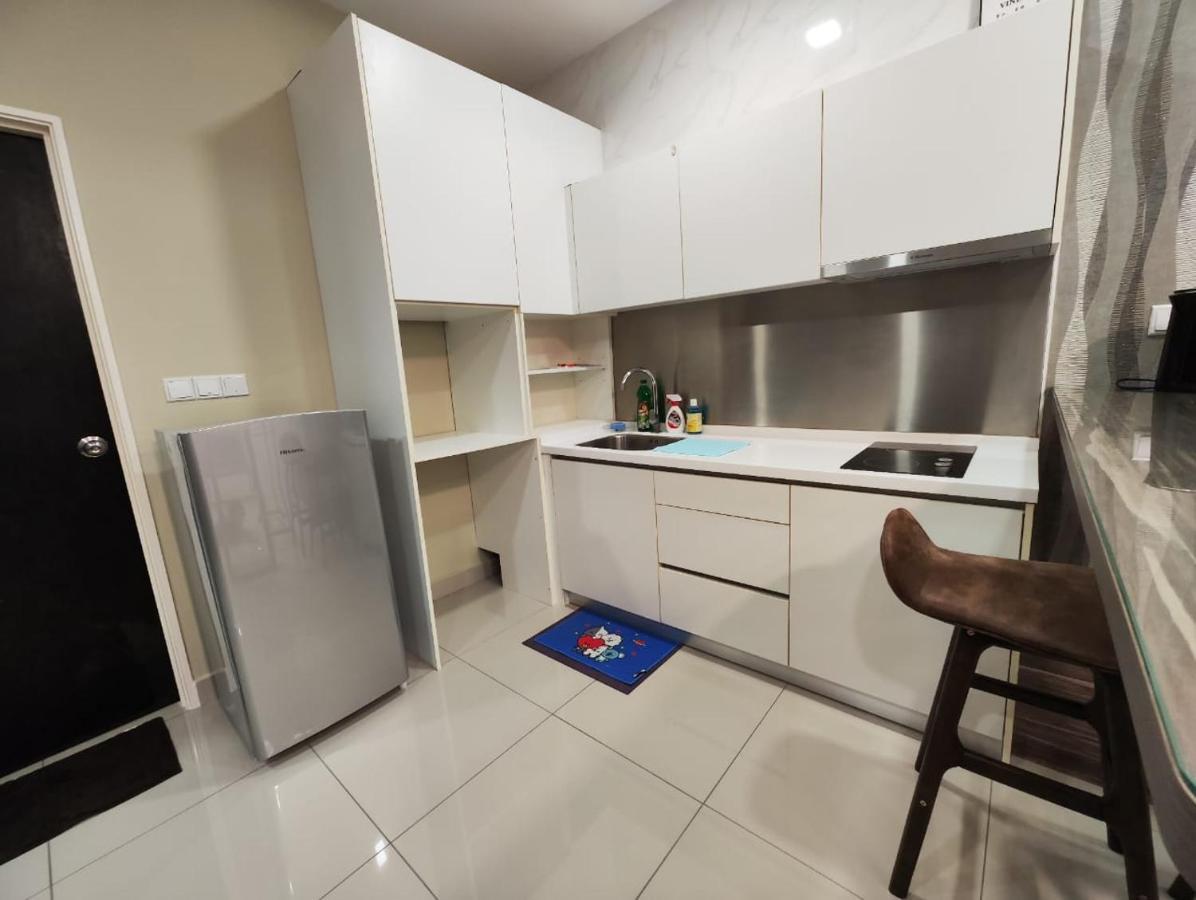 Apartment Twin Galaxy King Bed 2pax With Netflix View