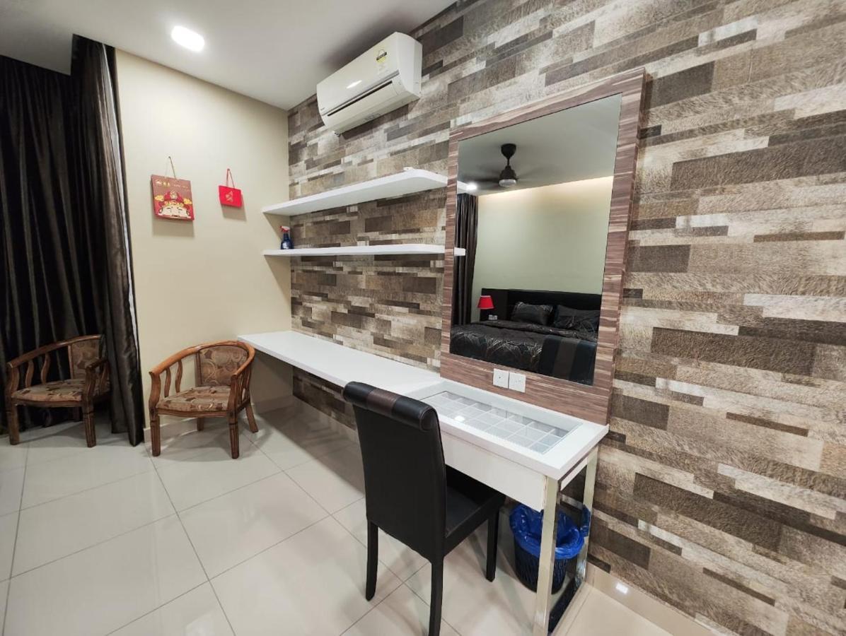 Apartment Twin Galaxy King Bed 2pax With Netflix View